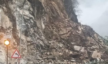 भारी बारिश से बद्रीनाथ हाईवे हुआ बंद,  जानिए देश के दूसरे राज्यों का क्या है हाल