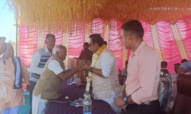 मध्यप्रदेश में हर गांव हर व्यक्ति तक पहुंचा विकास मंत्री डॉ. शाह