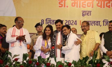 प्रदेश के सभी 89 जनजातीय विकासखंडो में 100 सीटर मैट्रिक छात्रावास बनाए जायेंगे - मुख्यमंत्री डॉ. यादव