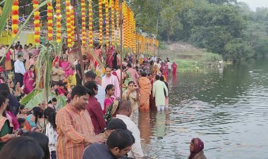 पूर्वांचल का लोकपर्व छठ निमाड़ अंचल में भी मना आस्था और  समर्पण के साथ