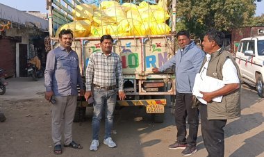 अवैध यूरिया भंडारण पर प्रशासन की बड़ी कार्रवाई, 387 बोरी जब्त.  दो फर्मो के चार के खिलाफ खालवा थाने मे केस दर्ज