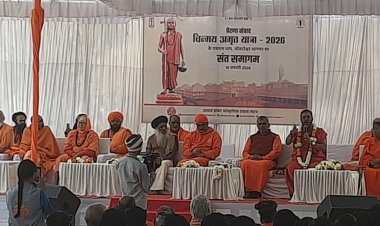 ओंकारेश्वर में एकता न्यास का विवादित आयोजन: कन्याओं को भूखा लौटाया, यातायात जवान से अभद्रता पर बवाल